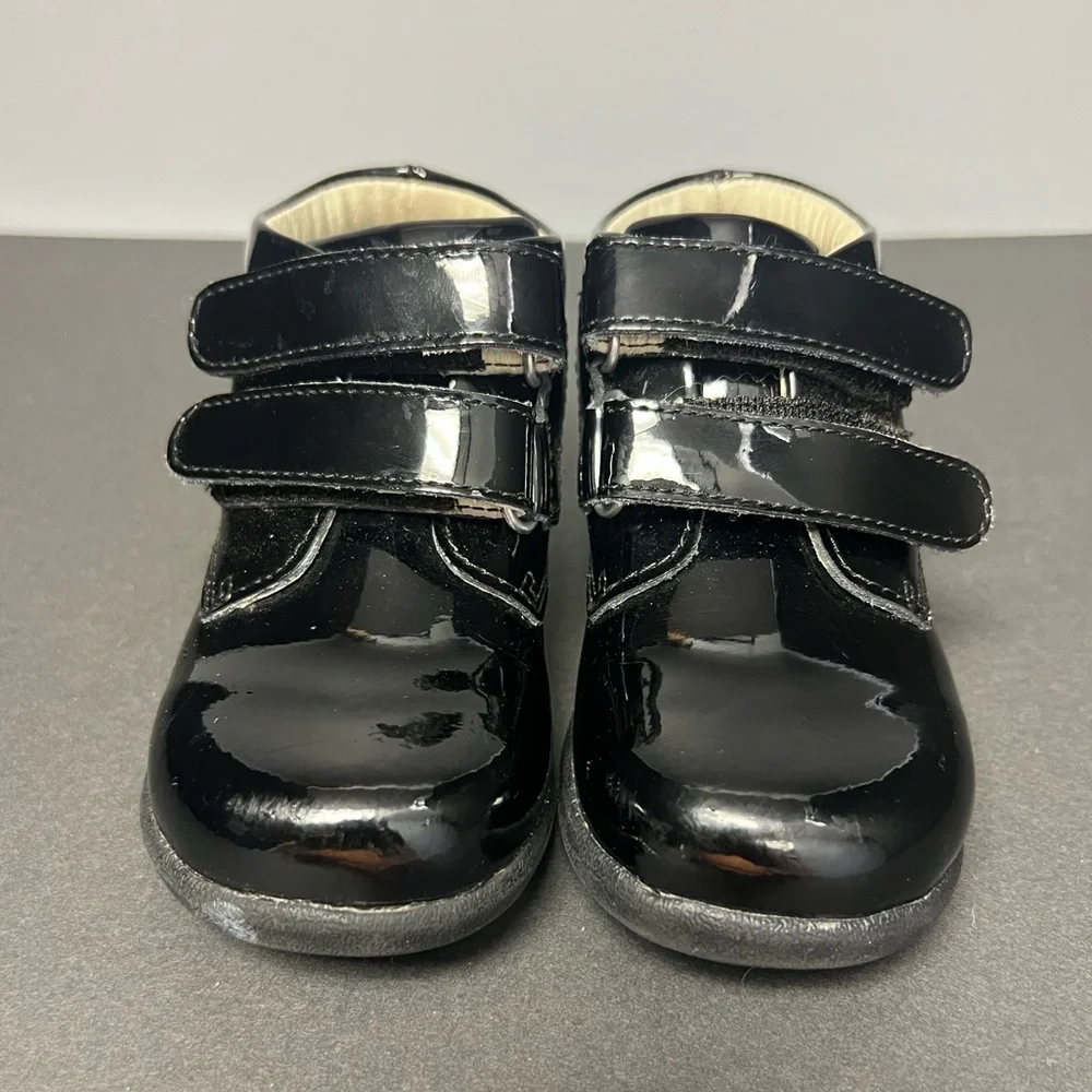 UMI- Toddler Black Shiny shoes,‎ Size:7, Sam, Pre-Owned